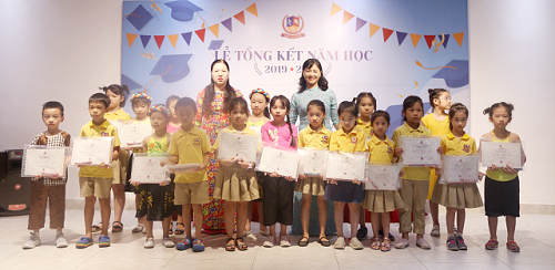 VIETSCHOOL: HÀNH TRÌNH MỘT NĂM HỌC ĐÁNG NHỚ