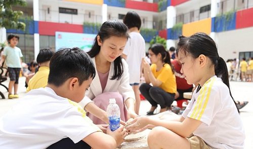 VIETSCHOOL JOINED WITH THE NON-PROFIT SCHOOLS SYSTEM