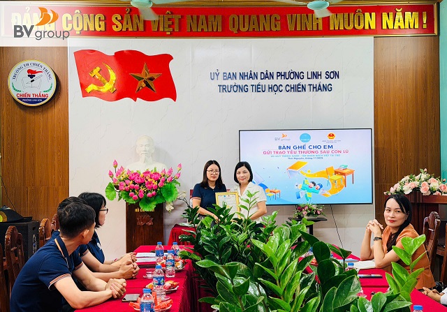 TRĂNG XANH “GIEO LẠI NỤ CƯỜI SAU CƠN BÃO”