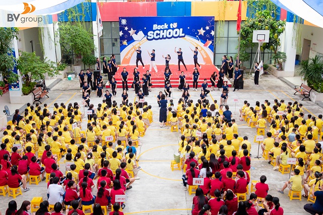 VIETSCHOOL: NGÀY HỘI TỰU TRƯỜNG “CÙNG NHAU TRƯỞNG THÀNH – CÙNG NHAU TỎA SÁNG”