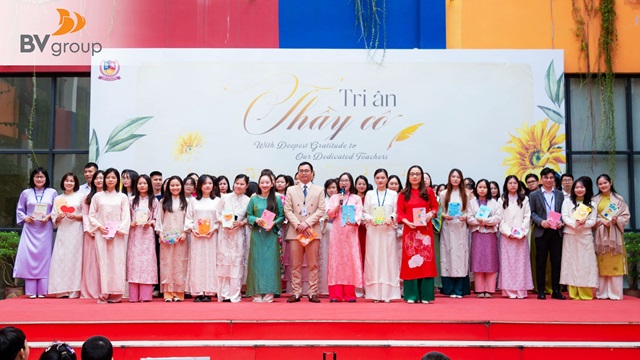 VIETSCHOOL RỰC RỠ MÙA TRI ÂN