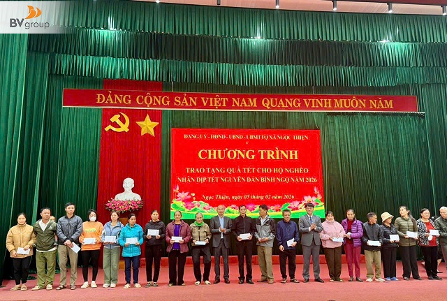 TẬP ĐOÀN BÁCH VIỆT TRAO TẶNG 333 SUẤT QUÀ TẾT CHO NGƯỜI NGHÈO TẠI BẮC NINH