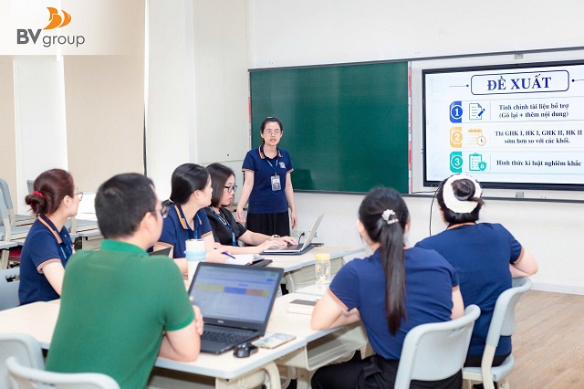 VIETSCHOOL: NÂNG CHUẨN HỌC THUẬT, LÀM MỚI TRẢI NGHIỆM HỌC TẬP CHO HỌC SINH